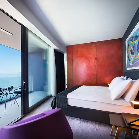 ديزاين نافيز 5*