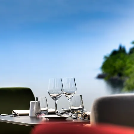 ديزاين نافيز 5*